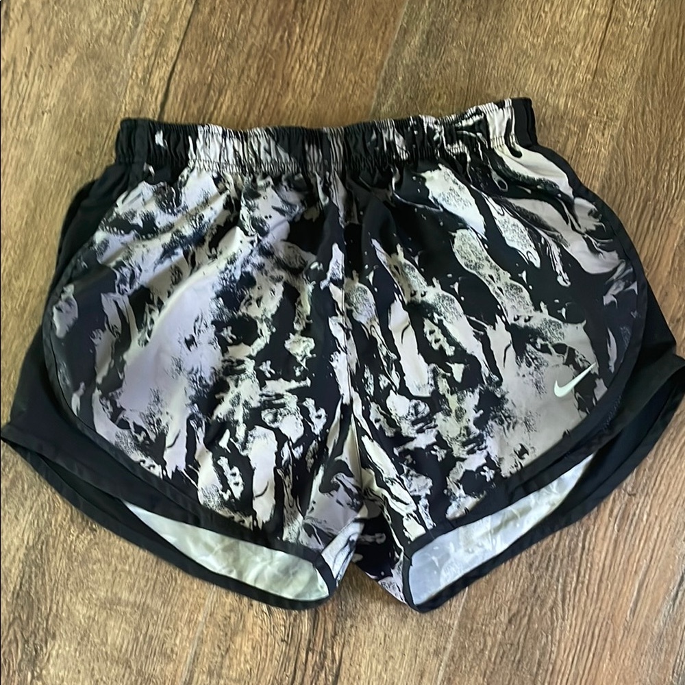 Nike Women's Black and Gray Athletic Shorts